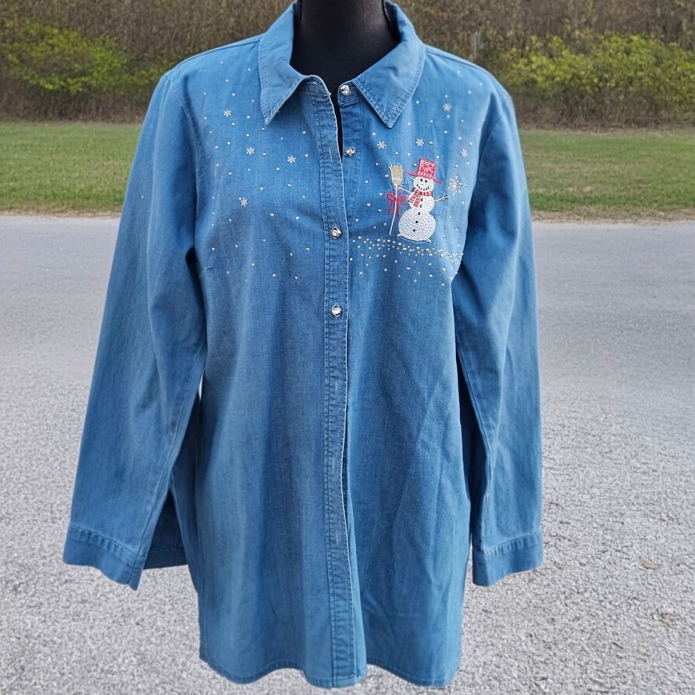 Quacker Factory Blue Chambray Snowman Embroidered Button-Down Tunic Sz Large
